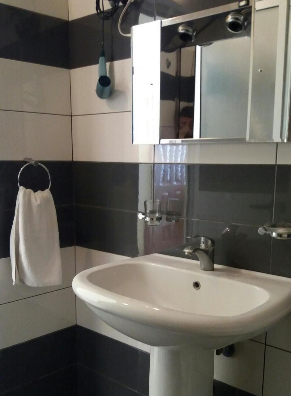 Seaview Apartment Detjoni ساراندا المظهر الخارجي الصورة
